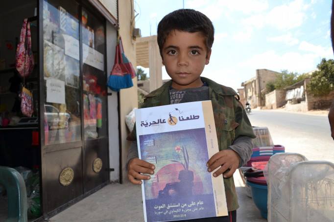 Distribution of Magazine Rising For Freedom in Syria and in the Diaspora (6)